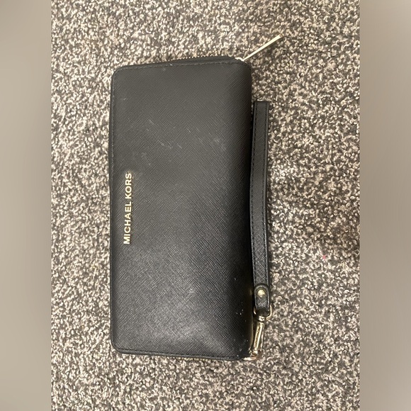 Michael Kors Wallet - Picture 5 of 5